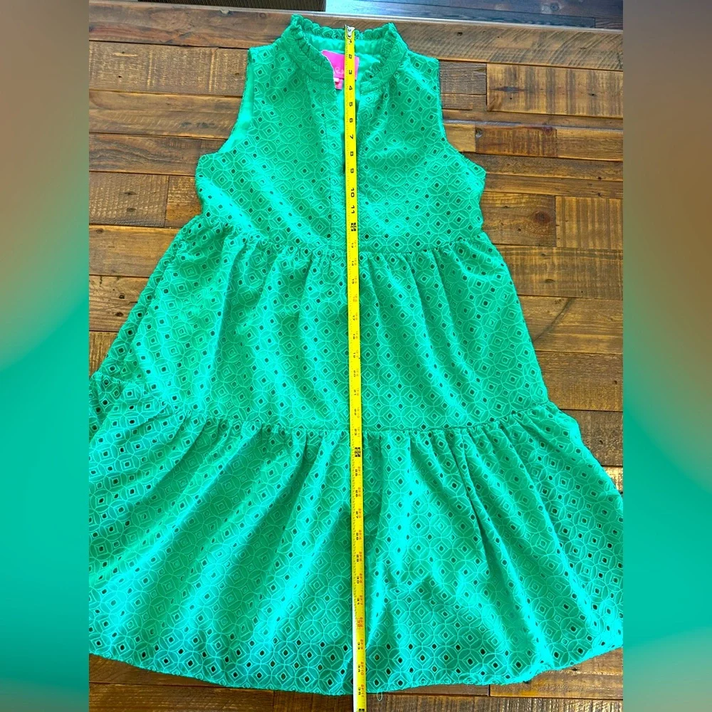 Lilly Pulitzer Novella Green Eyelet Swing Dress Size XXS Pockets! - Picture 6 of 7
